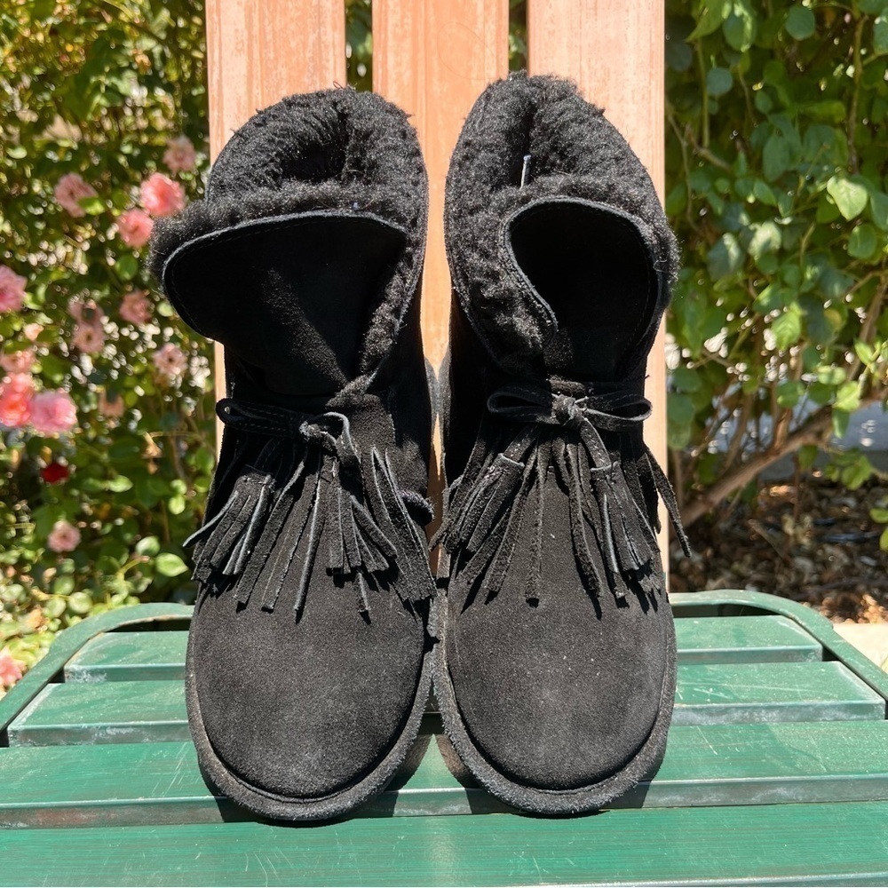 BearPaw suede Christie boots‎